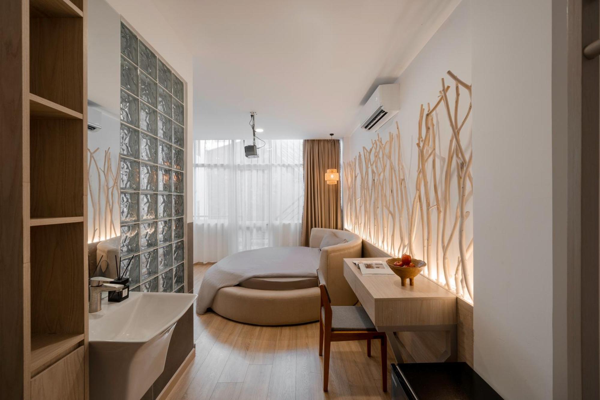 Hotel Zeus Living - Harmony Hideout Ho Chi Minh City