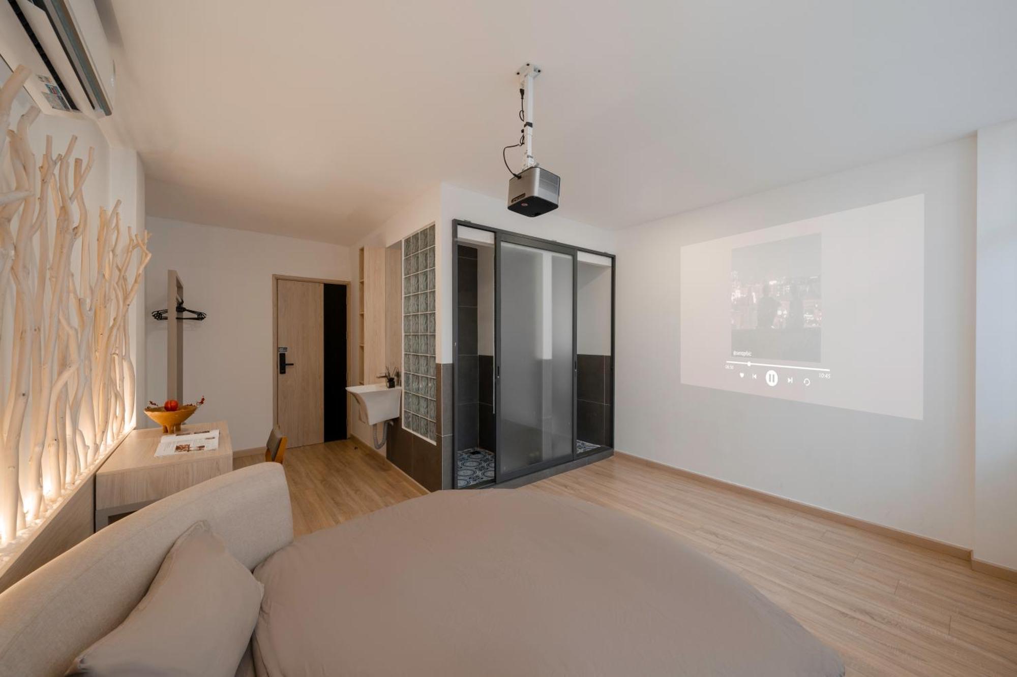 Zeus Living - Harmony Hideout Hotel *
